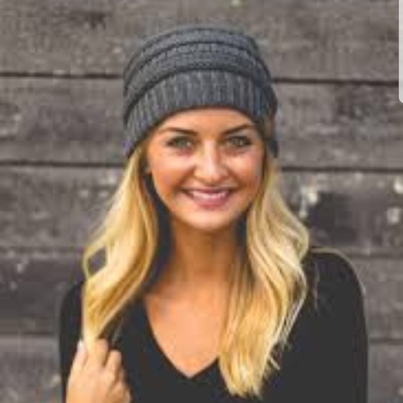 Black Charcoal Cc Beanie - Picture 2 of 4